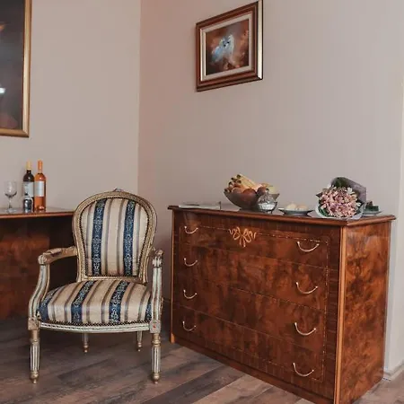Apartment 1880 *