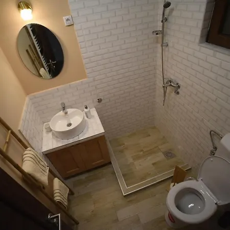 1880 Apartment