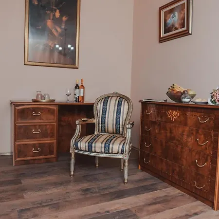 Apartment 1880 Sremski Karlovci